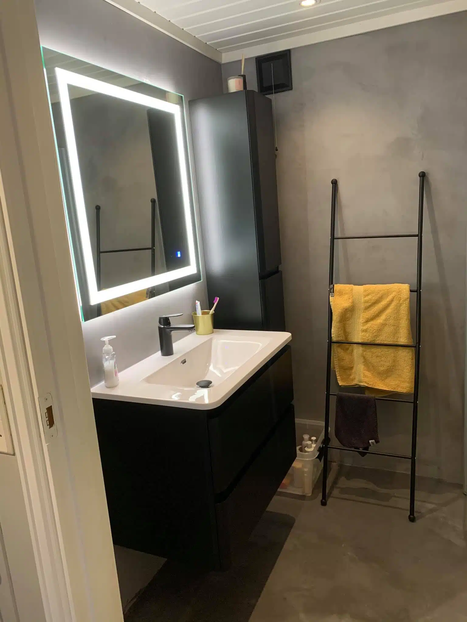 Ikon for Mikrosement på et bad - ble stilig!